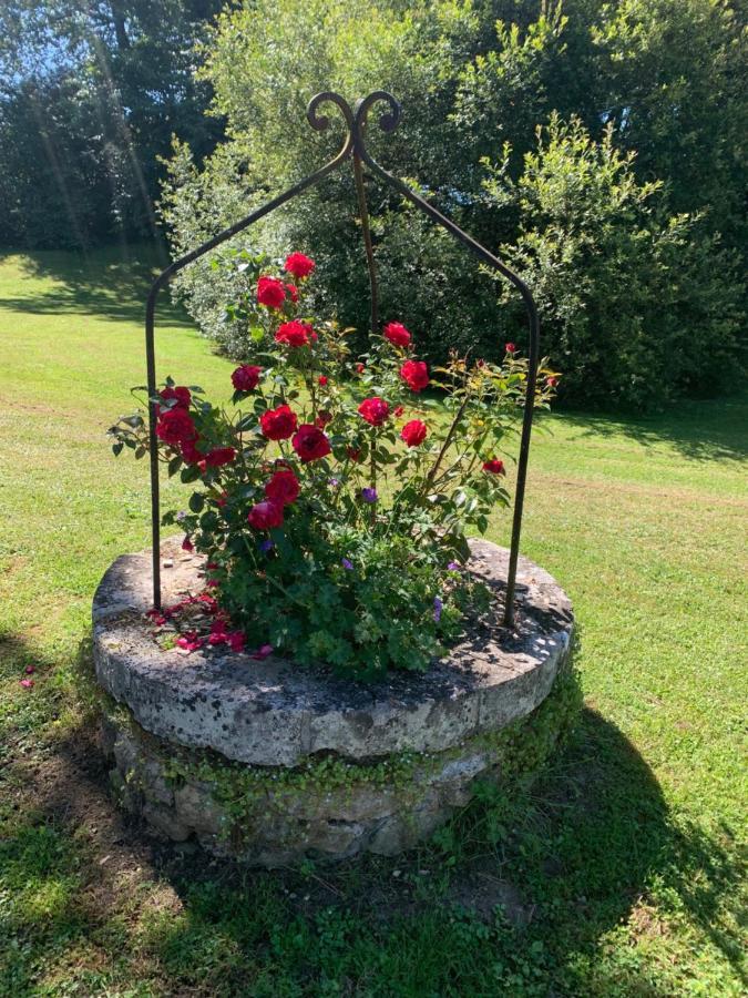 Domaine De La Sabliere Bed & Breakfast Thiviers Dış mekan fotoğraf